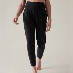 Athleta Elation Ankle Pant